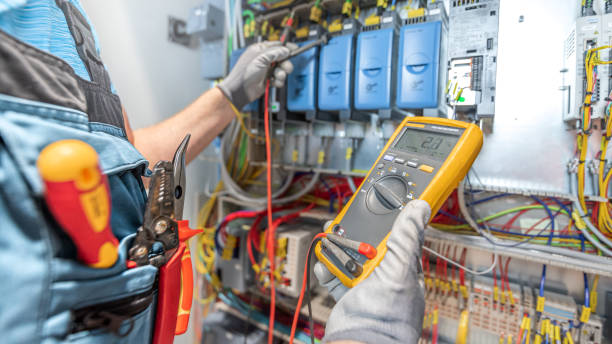 Best Circuit Breaker Repair  in Moweaqua, IL